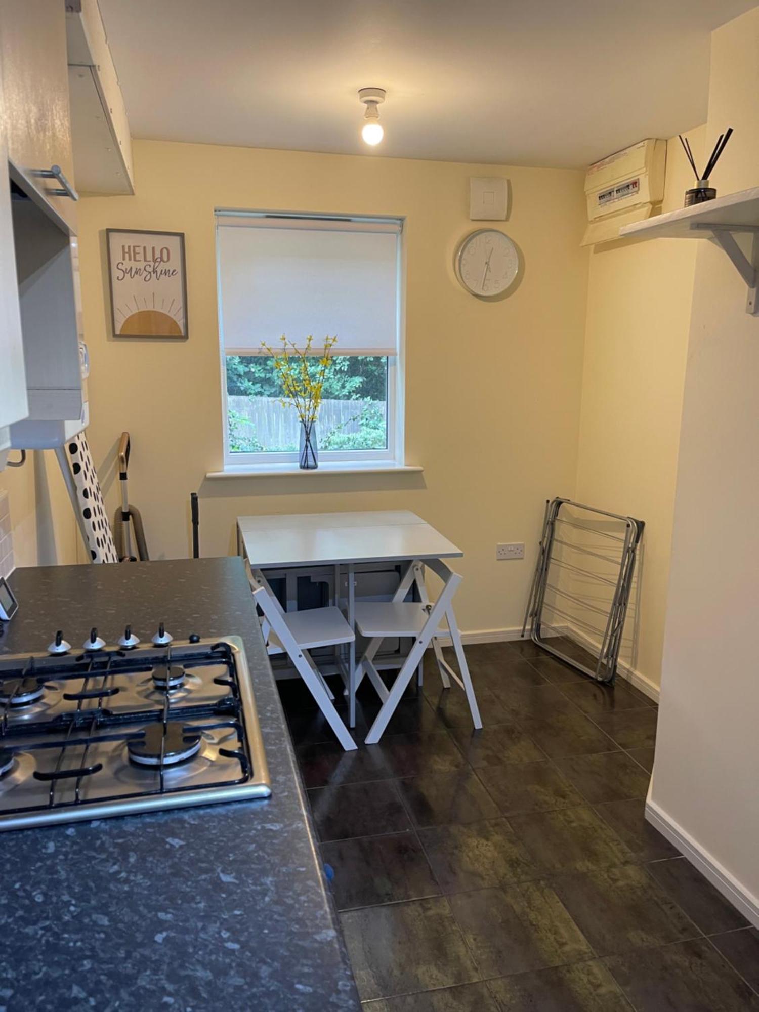 Family Home Close To Shrewsbury Town Centre 외부 사진